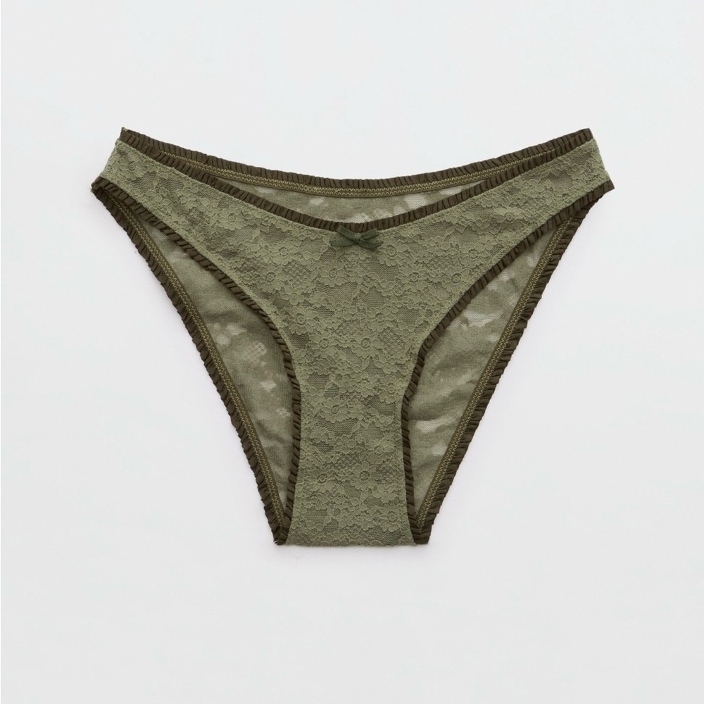 NWT Aerie Show Off Vintage Lace Ruffle Bikini Panty